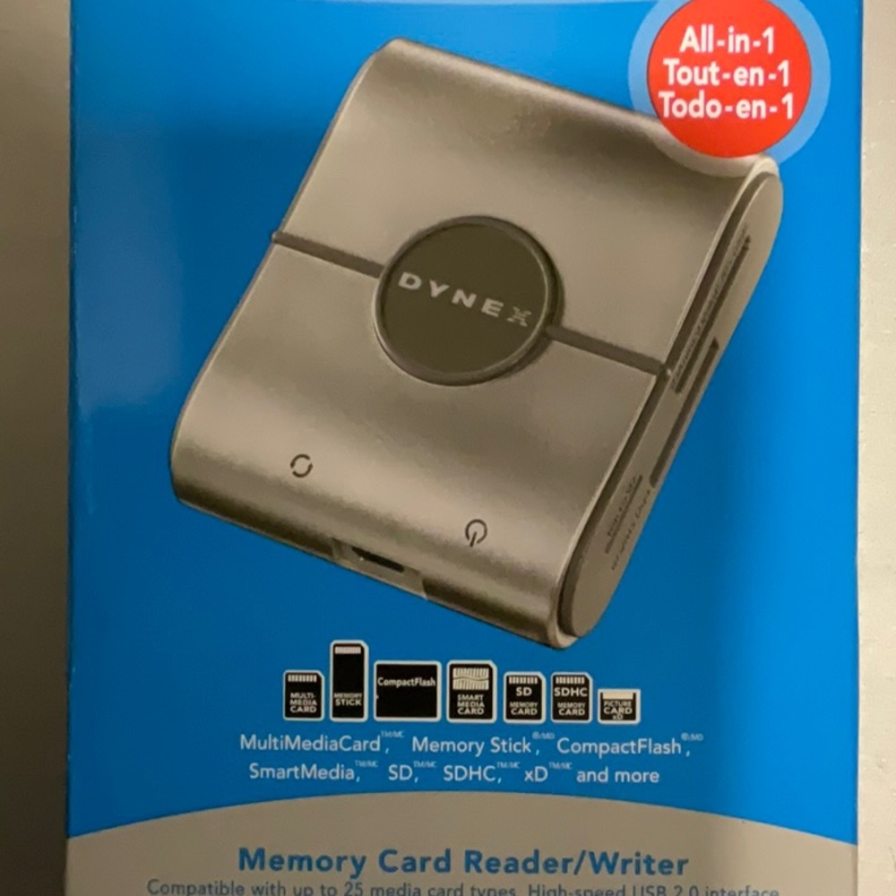 Memory card reader - Picture 3 of 3